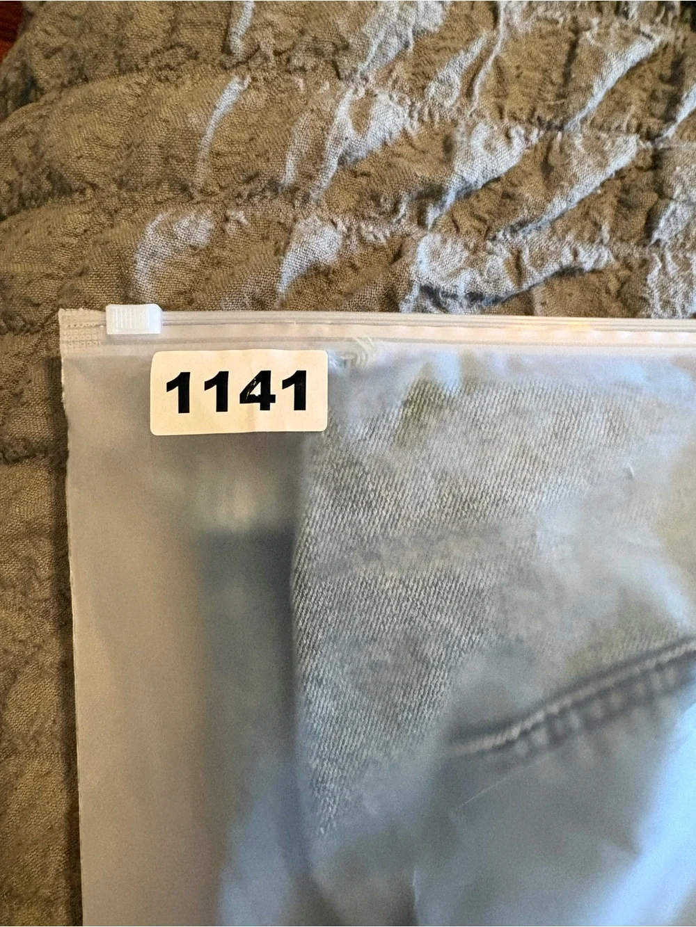 KUT from the Kloth Jane Long Shorts Size 6 High Rise Distressed Frayed 30 (1141)